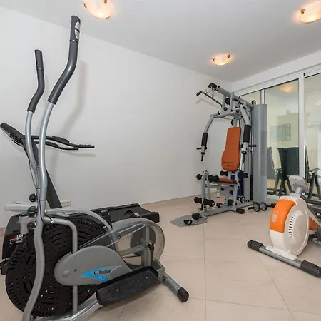 Villa Betina Wellness Villa *