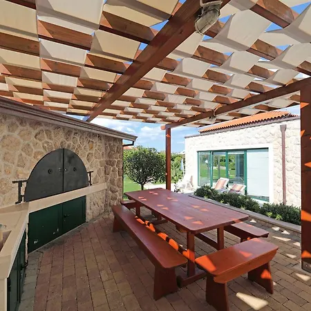 Villa Villa Betina Wellness