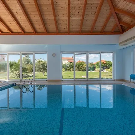 Villa Betina ヴィラ