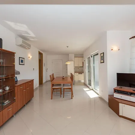 Villa Betina ベティナ