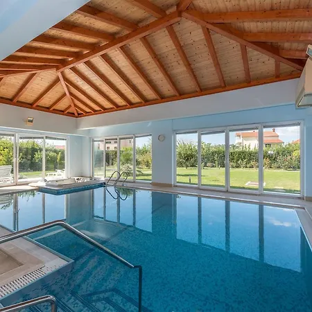 Villa Betina ベティナ