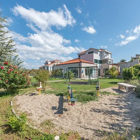 Villa Betina Wellness *