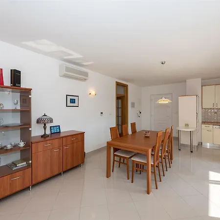 Villa Betina ベティナ