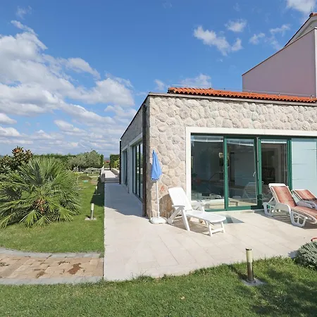Villa Betina Wellness *