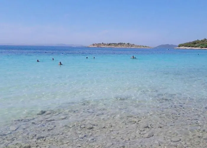 Villa Betina Villa Betina (Sibenik-Knin)