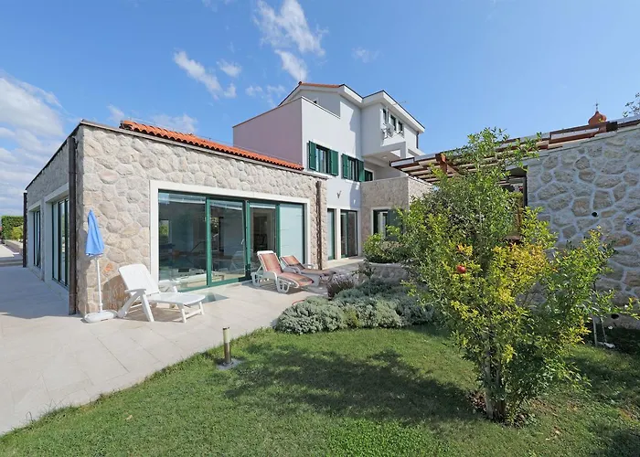 Villa Betina Villa Betina (Sibenik-Knin)